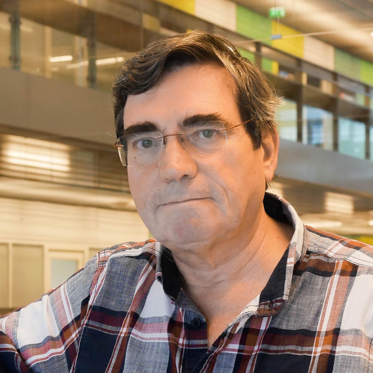 Jean-Philippe Chippaux - Institut Pasteur Jean-Philippe Chippaux - Institut Pasteur