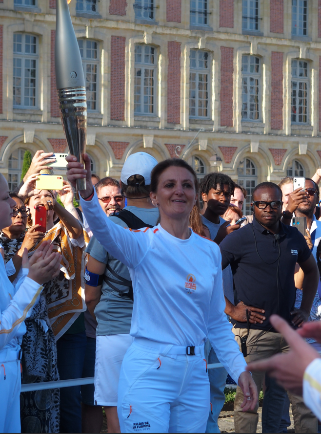 nathalie_flamme.png nathalie_flamme.png