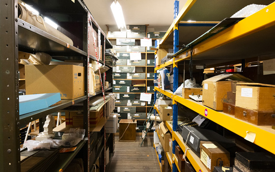 © François Gardy, Institut Pasteur Cartons lors du déménagement du Musée Pasteur