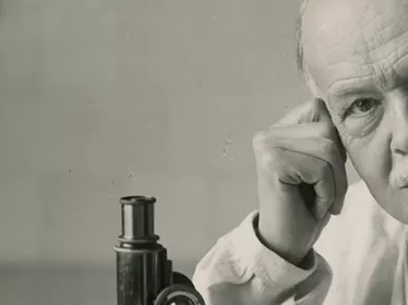 Charles Nicolle, prix Nobel de médecine pour ses travaux sur le typhus - Institut Pasteur