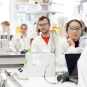 Cours Pasteur - élèves en travaux pratiques