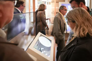 Visiteurs expo Microbes à la Maison Louis Pasteur à Arbois