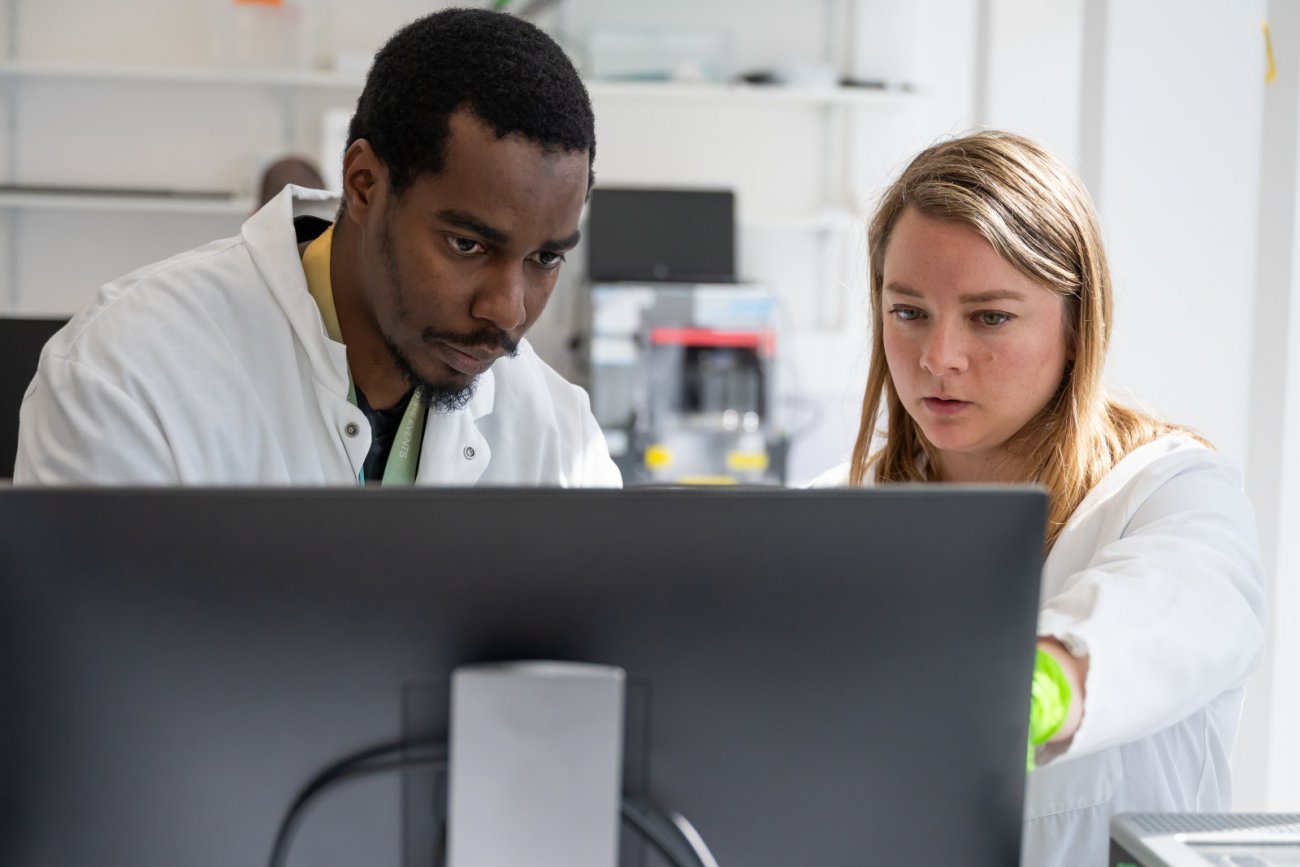 Reportage dans la plate-forme technologique Biomics