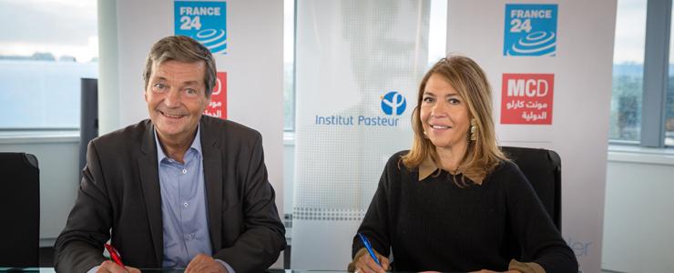 Signature de la convention entre France Médias Monde et l'Institut Pasteur