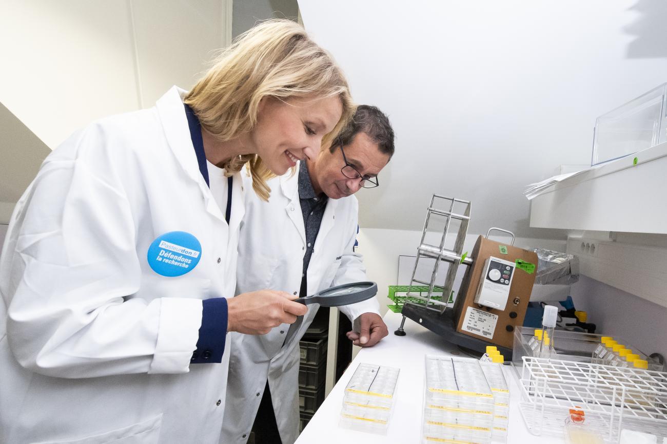 Alexandra Lamy et Jean-Marc Ghigo (c) Institut Pasteur