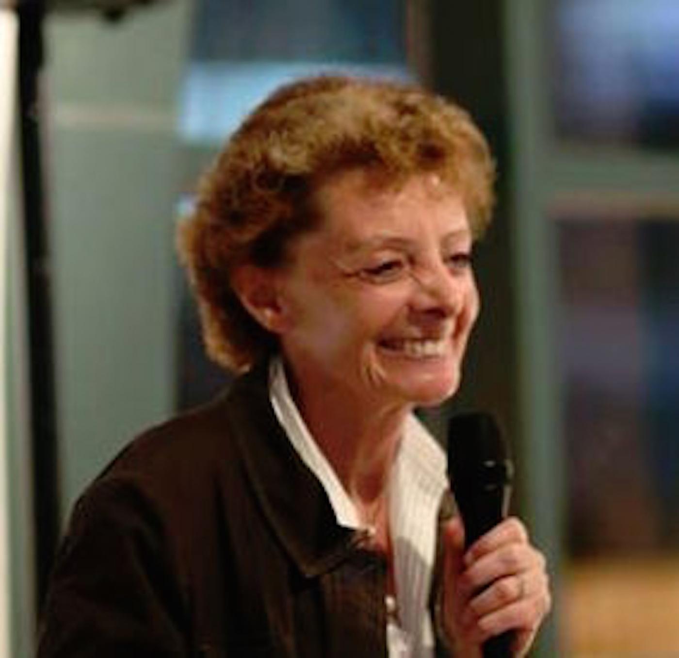 elisabeth carniel - Institut Pasteur