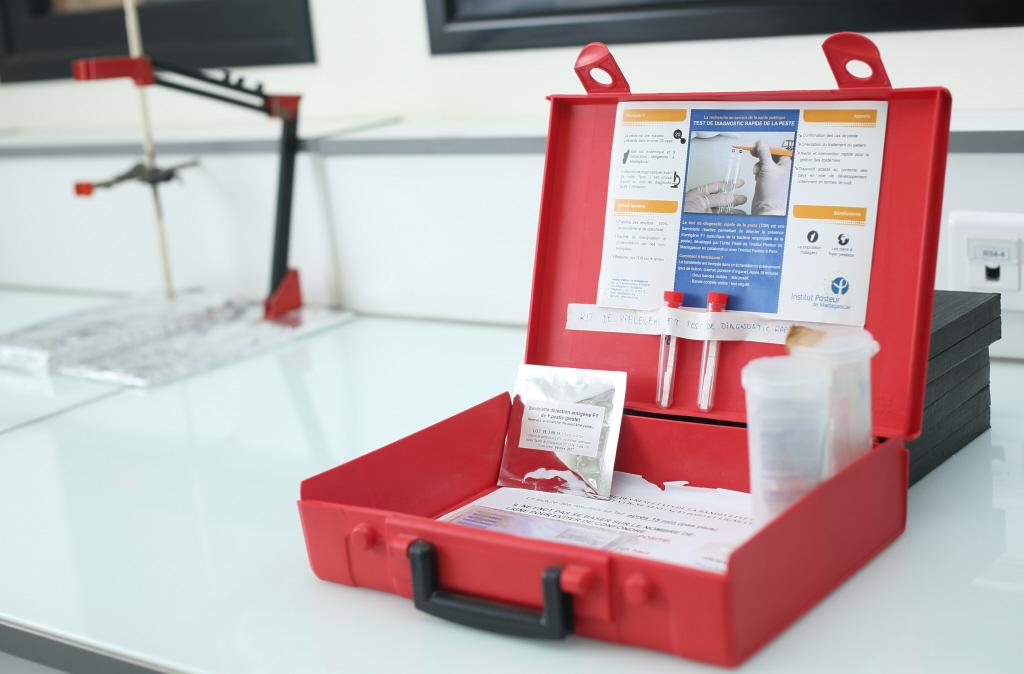 Kit diagnostic rapide peste - Institut Pasteur Kit diagnostic rapide peste - Institut Pasteur