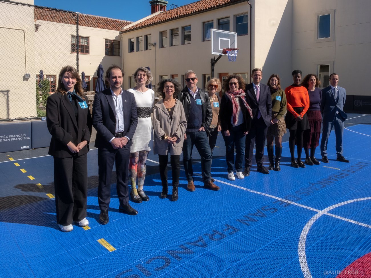 Institut Pasteur and French consulate group outreach at Lycée de San Francisco 