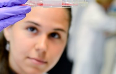 Chercheuse de l'Unité de Génétique humaine et fonctions cognitives.