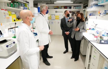 Kamala Harris - Institut Pasteur